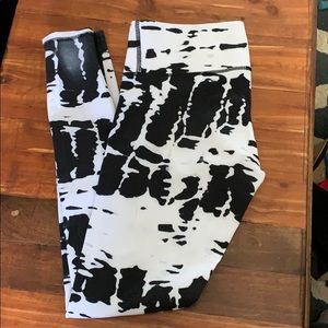 Alo Printed Workout Leggings